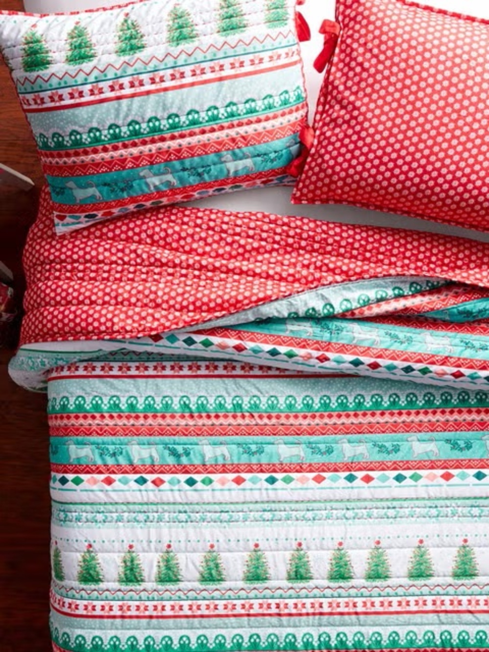 The Pioneer Woman Fairisle 3 Piece Quilt Set Christmas Holiday Full/Queen